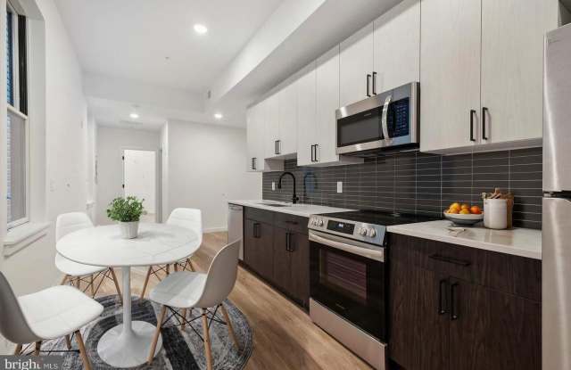 1704 FRANKFORD AVENUE - 1704 Frankford Avenue, Philadelphia, PA 19125