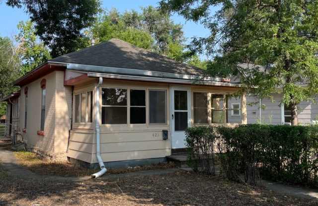 STUDENTS WELCOME! Cute Updated 2-Bed / 1-Bath Home 1 Mile from CSU photos photos