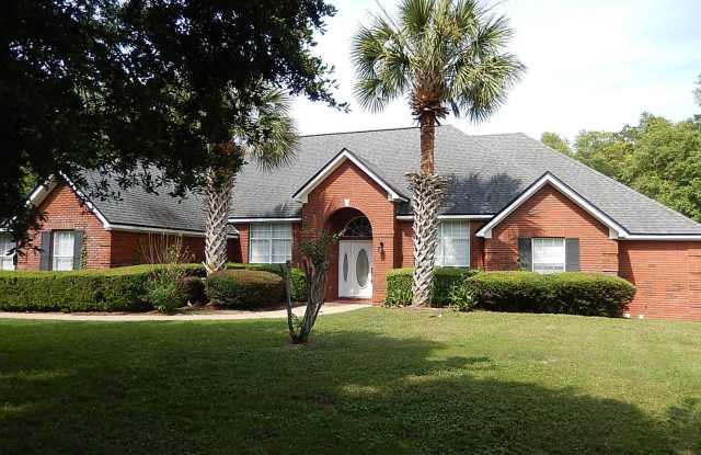 LOVELY 4/2.5 in Buck Lake Area on 1 Acre w/ 2 Car Garage, Washer/Dryer, Lawn Maint, & 2228 sq ft! $2700/Month Avail August 1st! photos photos