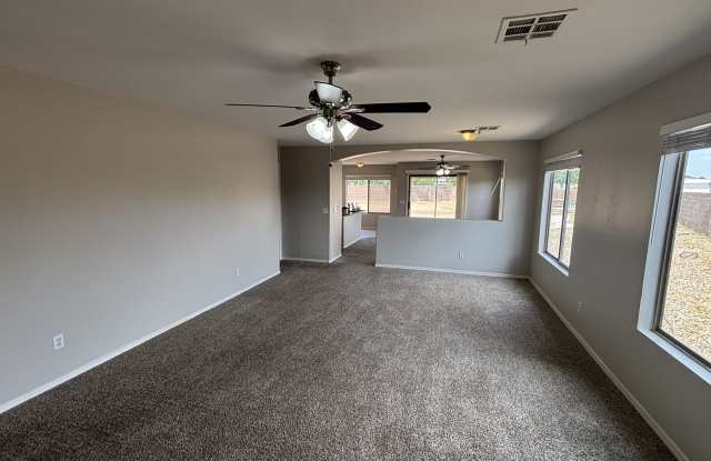 15070 N 150th LN Gallery 3