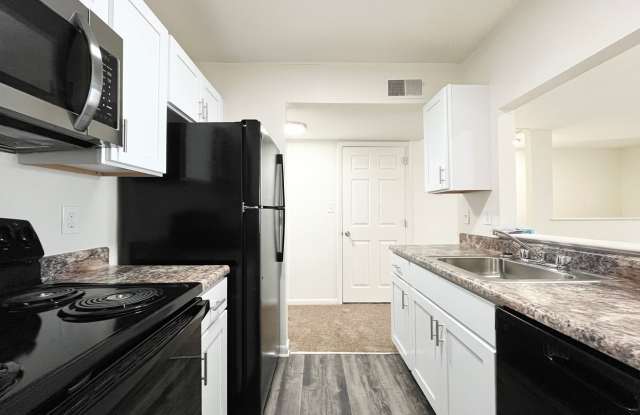 Collinwood Square Apartments photos photos