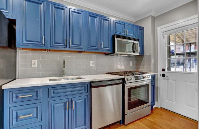 Charming Row House in Baltimore, Maryland Gallery 4