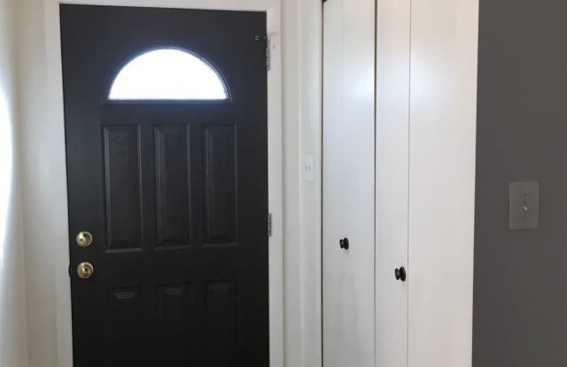 2384 Sun Valley Cir Gallery 2