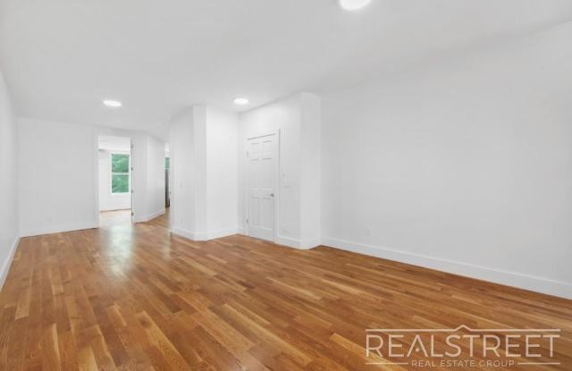 679 Knickerbocker Avenue - 679 Knickerbocker Avenue, Brooklyn, NY 11237