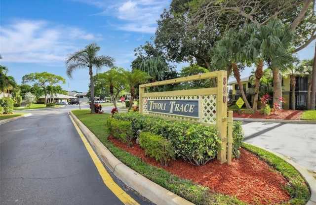 588 TRACE CR photos photos