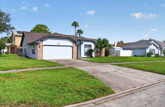 Large Home Has Fenced Backyard photos photos Large Home Has Fenced Backyard photos photos