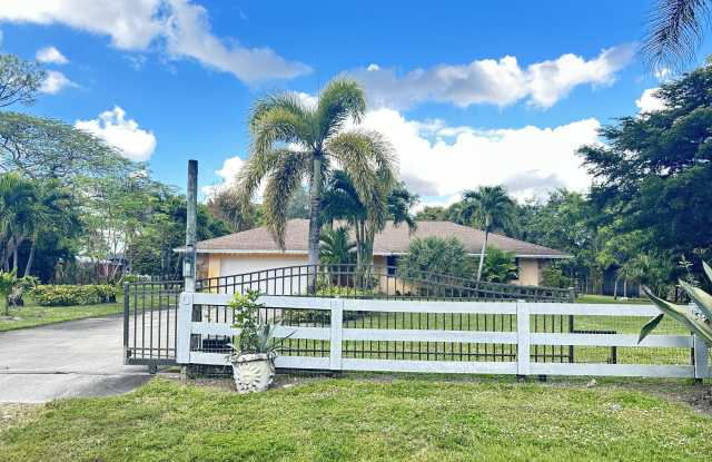 8251 Bowie Way photos photos