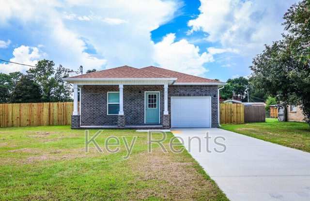 7111 McAdam Ct Gallery 1