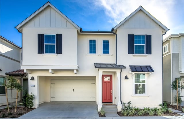 947 Vivid Lane - 947 Vivid Ln, Costa Mesa, CA 92626