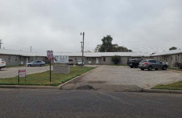2710 8th Ave - 2710 8th Avenue, Canyon, TX 79015