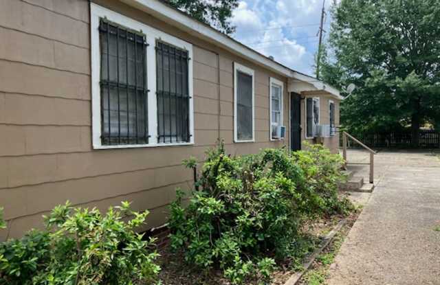 2 Bedroom Cottage close to LSU and Downtown $695/mo photos photos