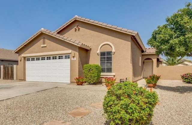 3 bedroom 2 bath home with a den in san tan valley! photos photos