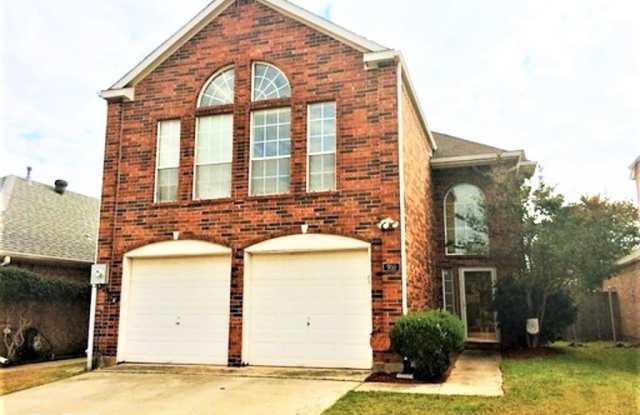 950 Golden Grove Dr. - 950 Golden Grove Drive, Lewisville, TX 75067