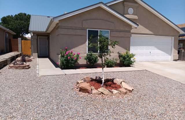 3 Bedroom, 2 Bathroom Home! Schedule a Showing! photos photos