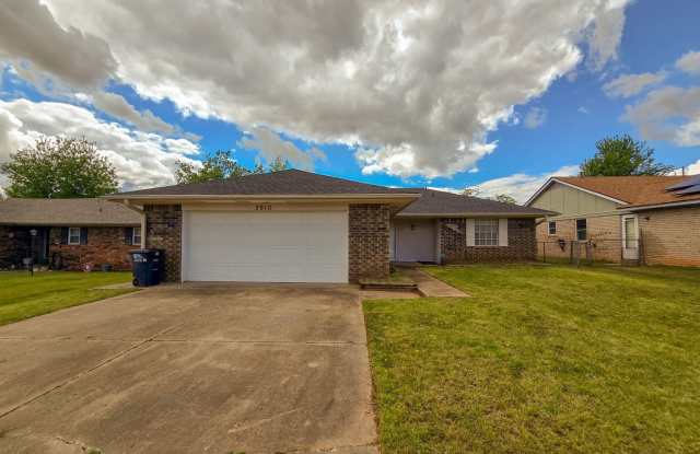 3 Bedroom 2 Bath home in Shawnee! photos photos