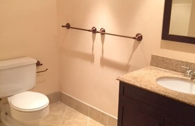 Amite condo available August! - 802 Stratford Drive, State College, PA 16801