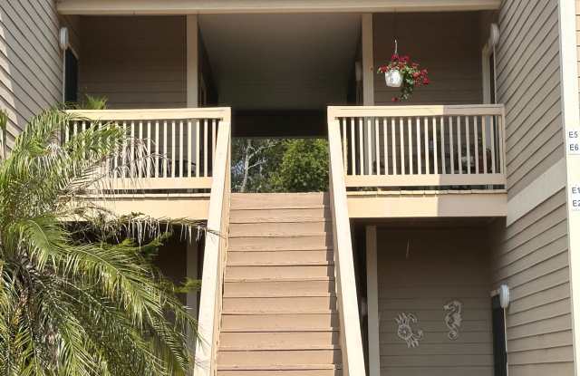 Gated Community, Luxurious Heated Pool Gallery 3