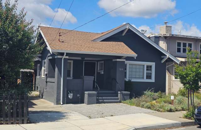 San Leandro Home w/ In-Law Unit: Perfect for Guests or Extended Family! photos photos