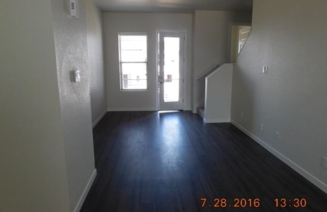 10118 Belvedere Loop Gallery 4
