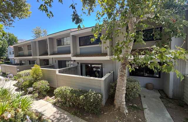 COMING SOON! 3 Bedroom Townhome for Rent in Sylmar. photos photos