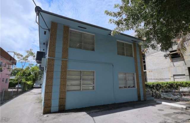 1152 NW 6th St - 1152 Northwest 6th Street, Miami, FL 33136