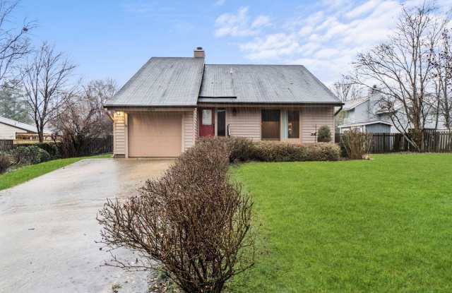 Welcome to Kingstowne! - 7005 Brookington Court, Groveton, VA 22306