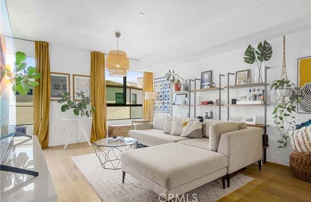 12655 Bluff Creek Drive Gallery 3