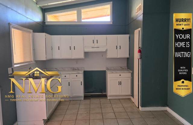 5301 Queen Mary Lane Gallery 4
