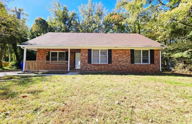 Great 3 Bed 2 Bath in MEBANE! - 115 Dawn Court, Mebane, NC 27302