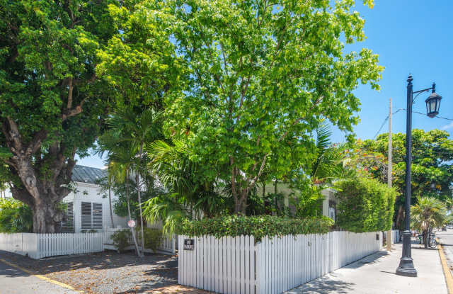 623 Whitehead Street photos photos