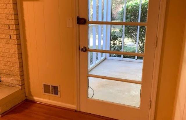 145 Rosewood Drive Gallery 4