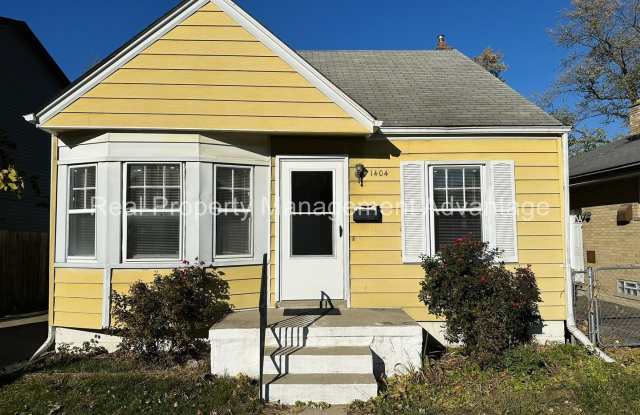 Ferndale Charm Close to Everything - Bay Windows, Garage, Basement, and More! photos photos