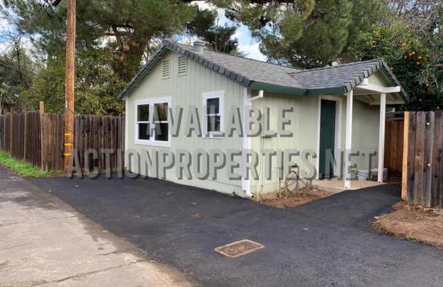 Central Rosville Home- 1 Bed, 1 Bath House - Appliances Included - 113 Doyle Street, Roseville, CA 95678