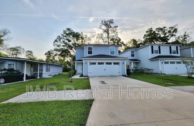1179 Woodruff Ave photos photos