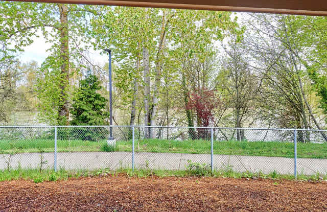 Edgewater Village--1050 Front Ave NE. photos photos