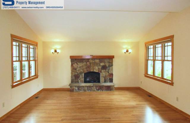 Charming custom-built 2 bd. home in the heart of the westside! Gallery 3