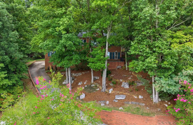 2276 Governors Bend Road SE Gallery 2