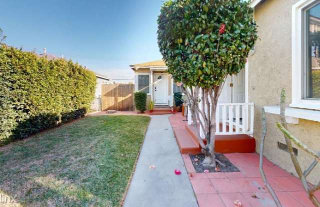 8302 Paramount Blvd 8302 - 8302 Paramount Boulevard, Pico Rivera, CA 90660