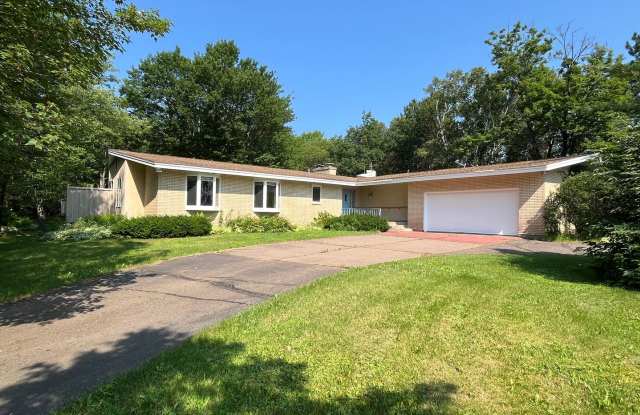 Spacious Cloquet Home with Garage & Yard Gallery 1