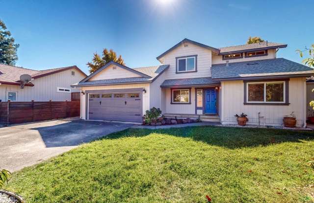Immaculate 3 Bedroom, 2.5 bath home with office, 2 car garage & beautiful private large outdoor spaces Gallery 4