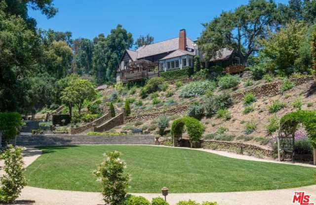 1957 MANDEVILLE CANYON Road Gallery 2