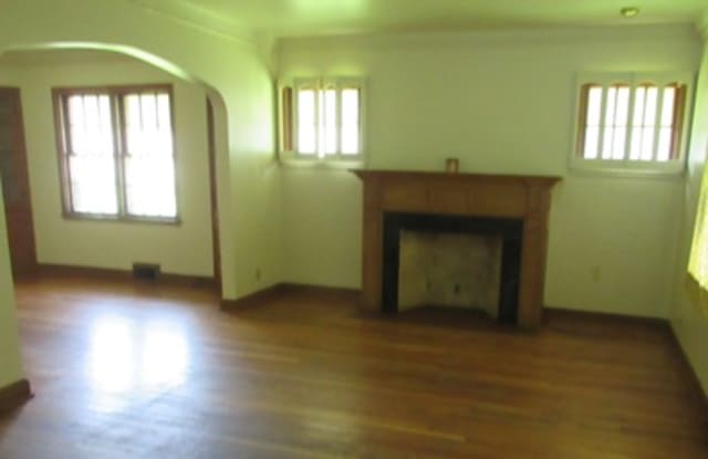 4224 North 19th Street - Lower Gallery 2