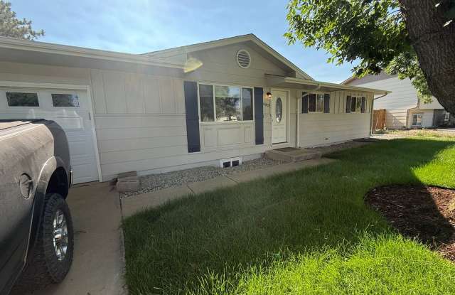 Coming Soon! 5 Bedrooms, 2 Bathrooms, and a Huge Yard! photos photos