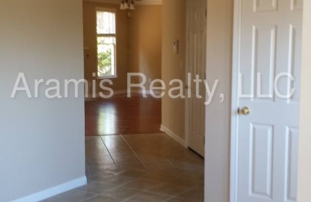 1745 Collines Avenue Gallery 2
