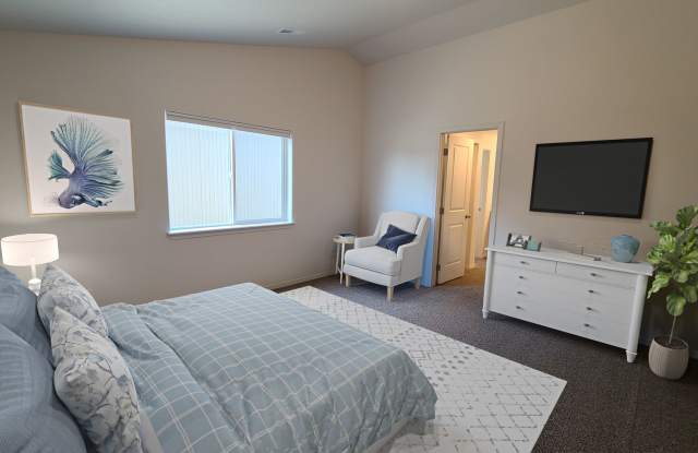 $2,295 -  3 Bed / 2 Bath Beautiful Open Layout Home in Cheney - $500 Off First Month Rent - Gallery 4