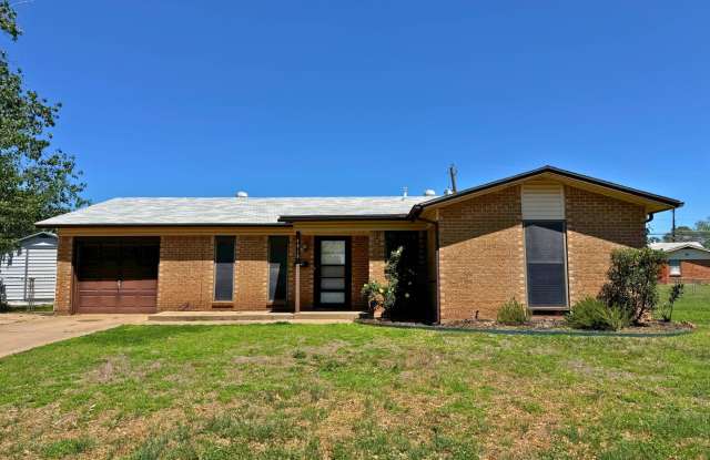 4 Bed, 2 Bath Home on Cul-de-sac photos photos