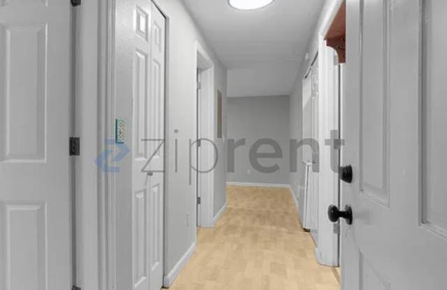 627 W Mercer Pl Gallery 3