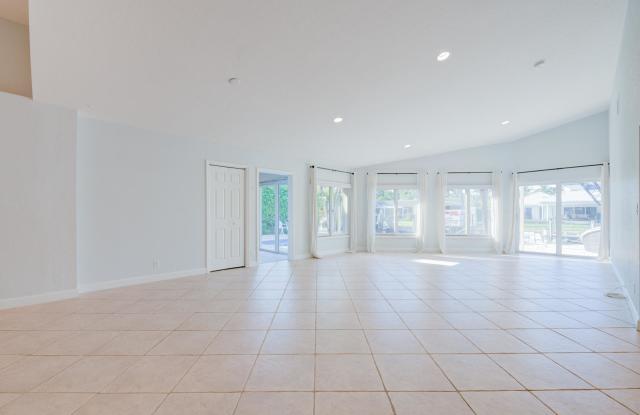 550 Phillips Drive Gallery 3