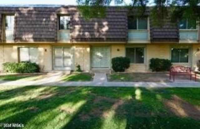 3320 S JUNIPER Street photos photos