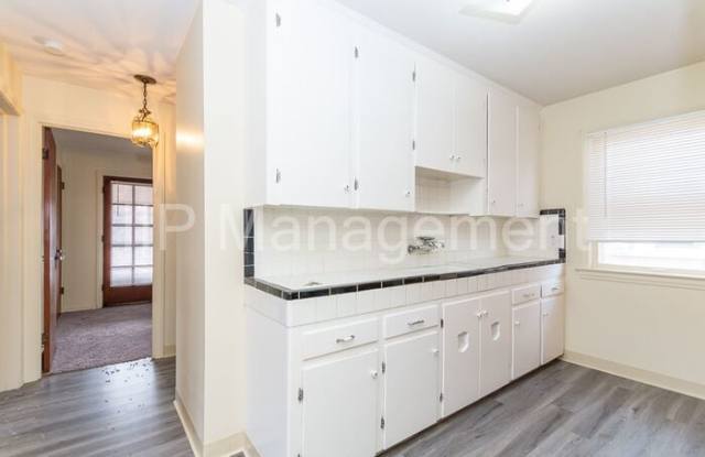 18202 East Park Drive Gallery 4